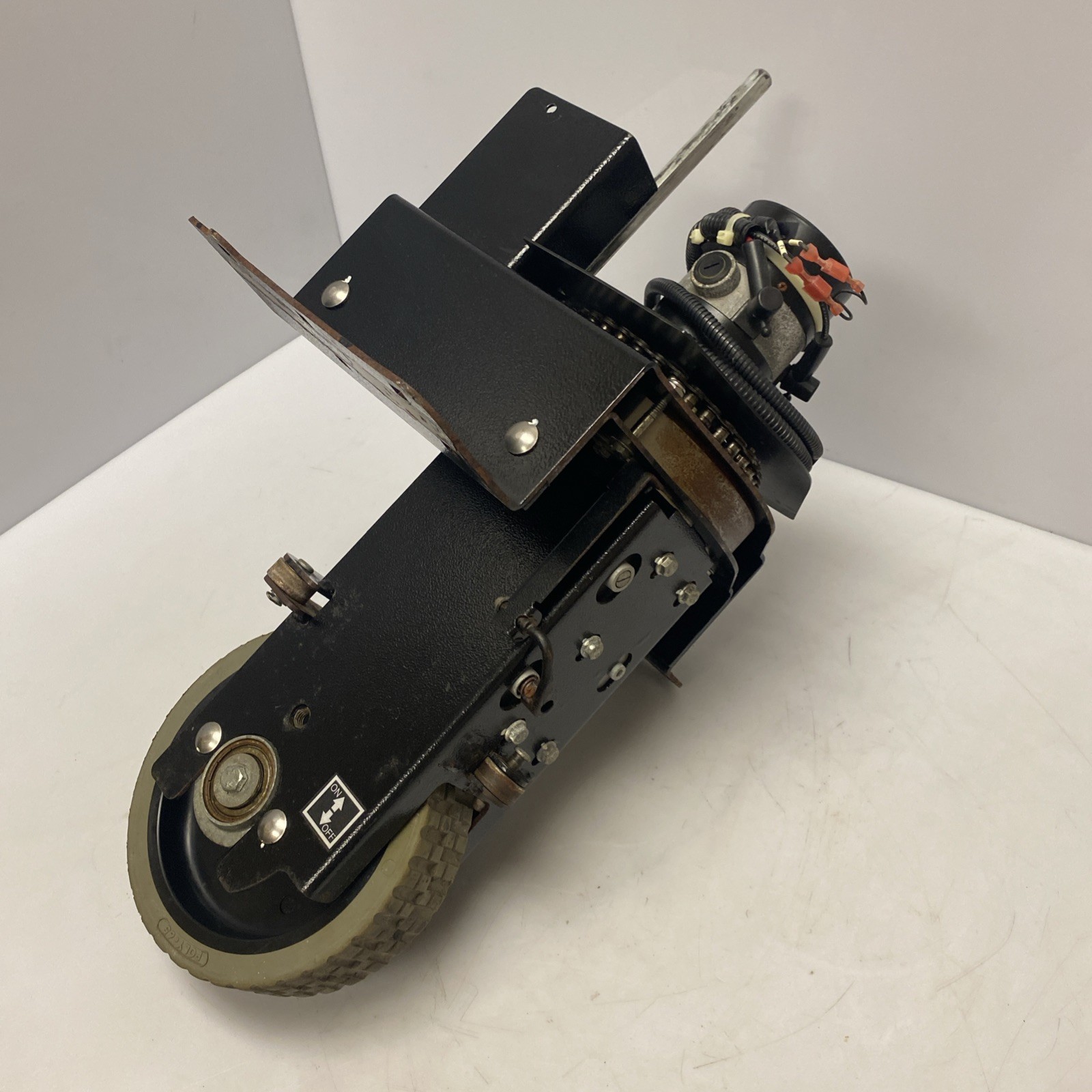 Windsor Karcher Chariot 2 iScrub 20X CSX20 Traction Motor 86364010 Drive Lower