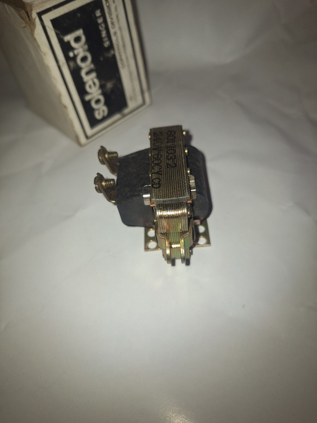 NEW GENUINE SINGER CONTROLS 801103 SOLENOID 240V, 801-103 NOS