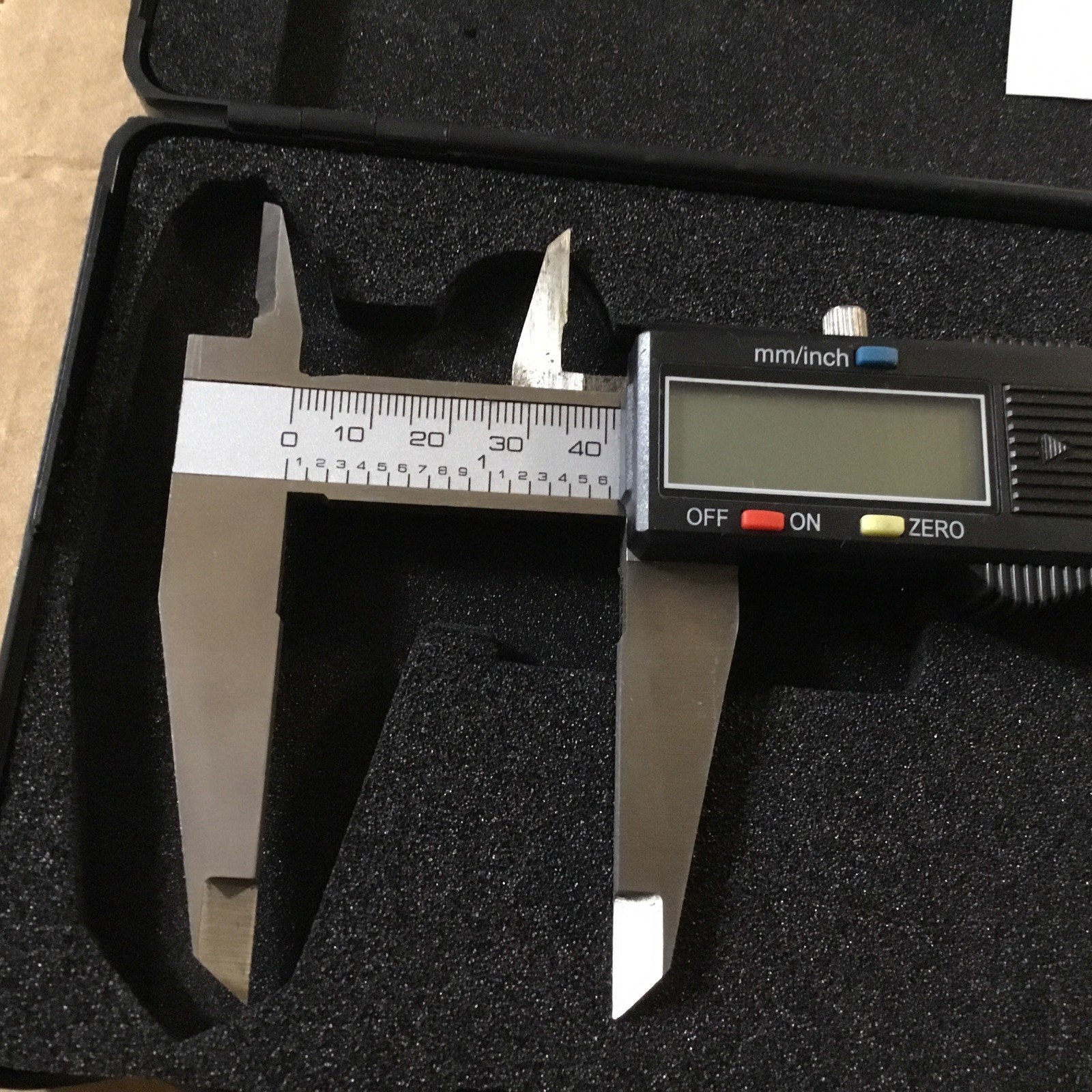 Electronix Express Electronic Digital Caliper Gently Used w/ Case Free Shipping