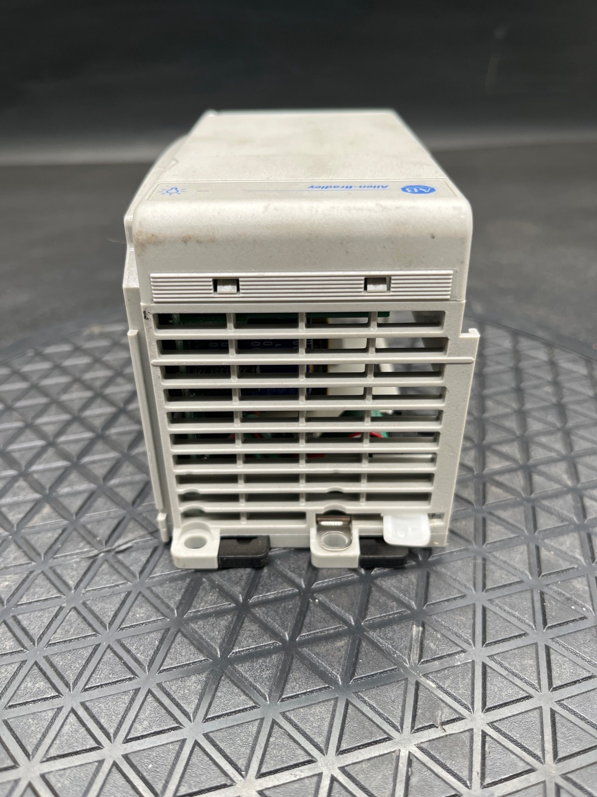 ALLEN‑BRADLEY 1769‑PB2/A Compact I/O Power Supply USED