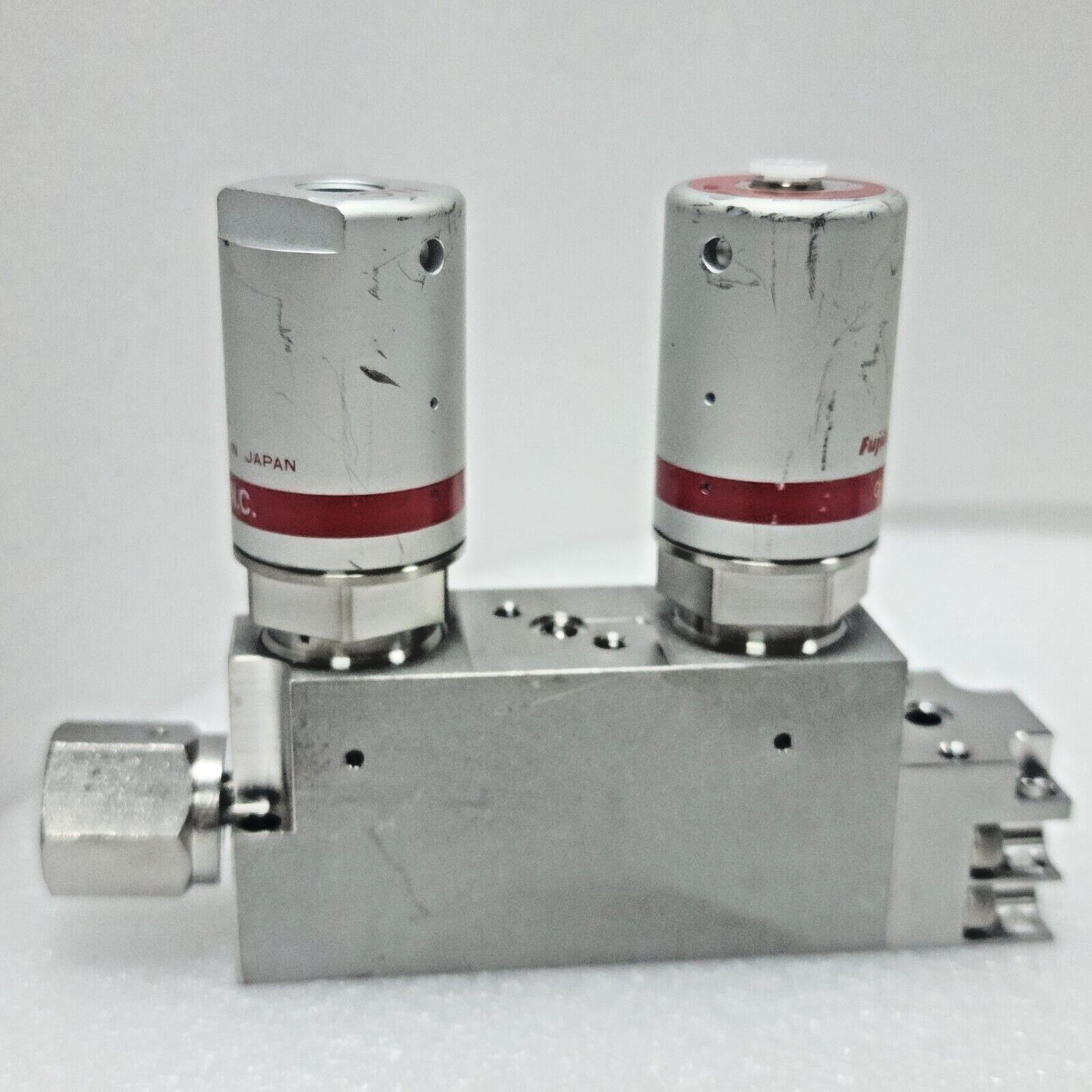 Lam 766-077821-501 R C , C No. 567512, Fujikin 0.5~0.6 Mpa NO Valve Assy,+97157