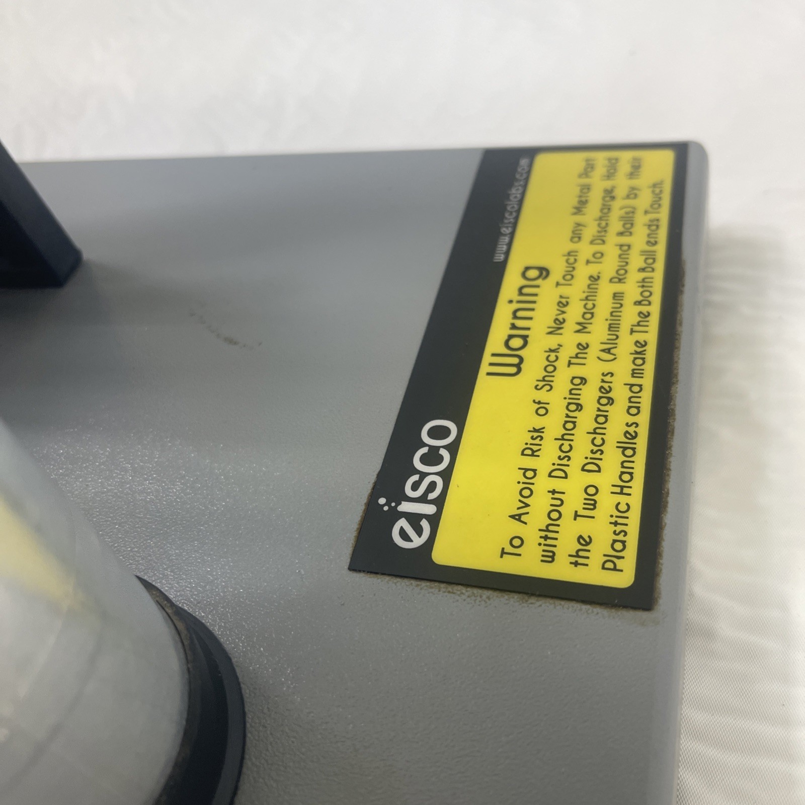 Premium Wimshurst Generator – 15″ – Up to 75,000 Volts – Eisco Labs