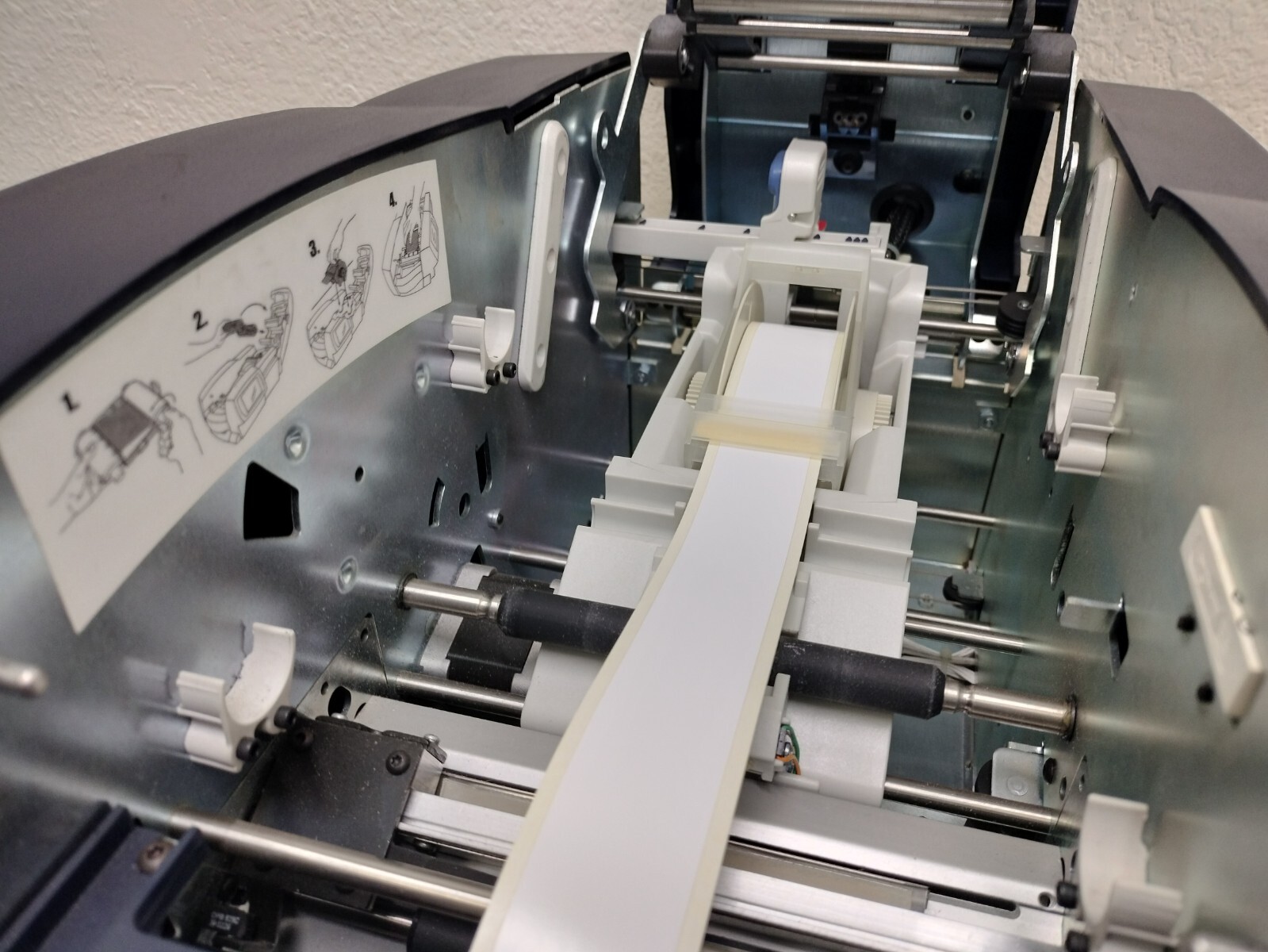 BRADY GlobalMark Label & Sign Maker 1 (MODEL: MGL) *TAPE NOT FOUND*