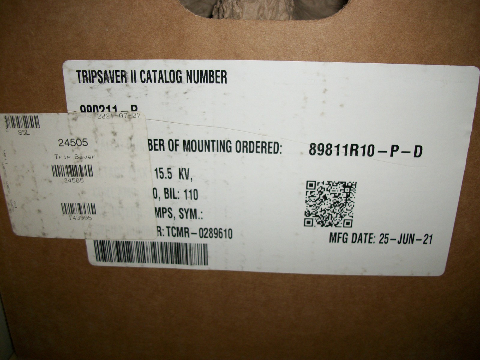 NEW IN BOX S&C TRIPSAVER II CUTOUT MOUNTED RECLOSER CAT # 990211-P 15.5 110