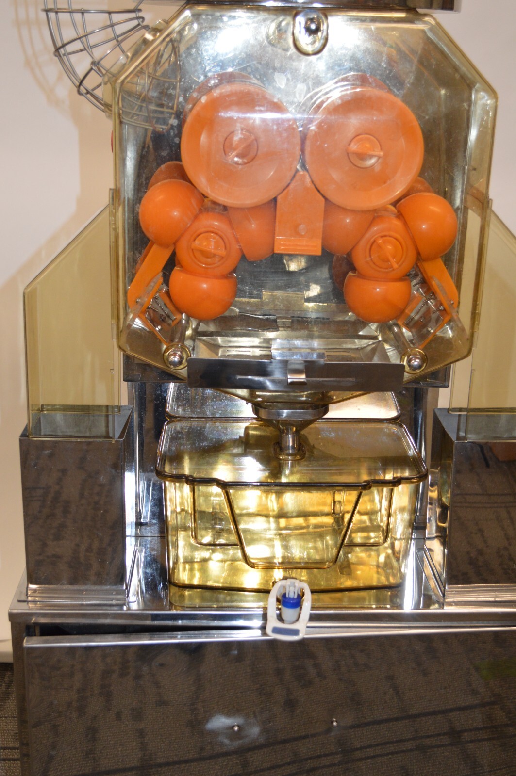NEW JuiceMatic MJ40-Automatic Feed, Commercial Citrus Juicer