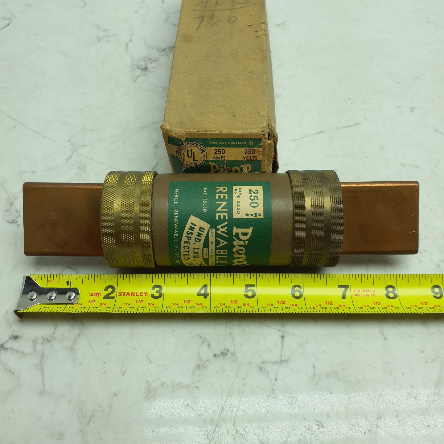 Pierce E-2250 250A Amp Renewable Fuse 250 Volt Capacity 201 To 400 Amps New