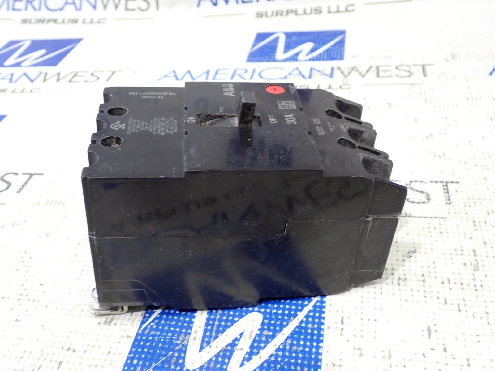 ABB TEY330 3 Pole 30 Amp 480Y/277 Volt Bolt On Type TEY Circuit Breaker – Tested