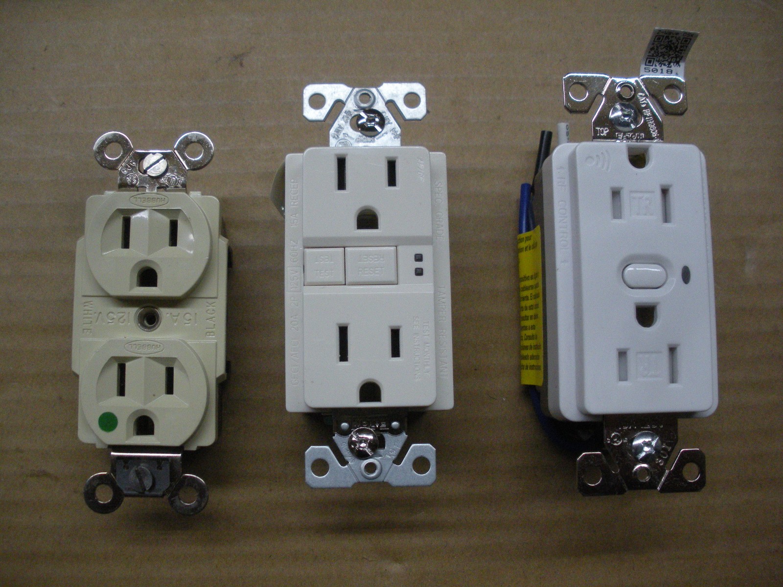15A Duplex Arc Ground fault combo Lot of 2 TRAFGF15 tamper resist 60 available