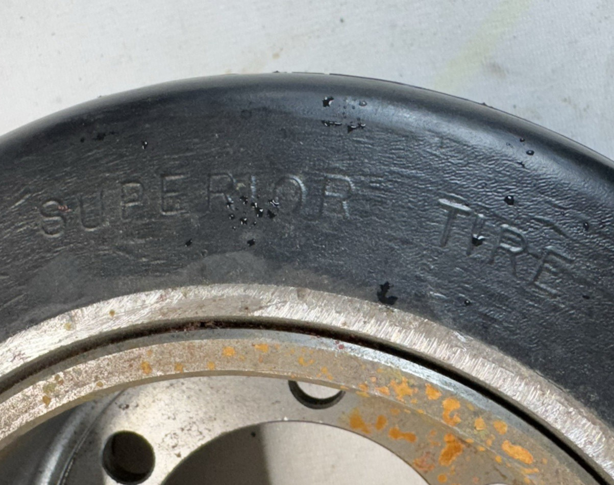SUPERIOR TIRE 10X5X6.5 SMOOTH PRESS-ON ASSEMBLY FOR NISSAN 43350-FS000 FORKLIFT