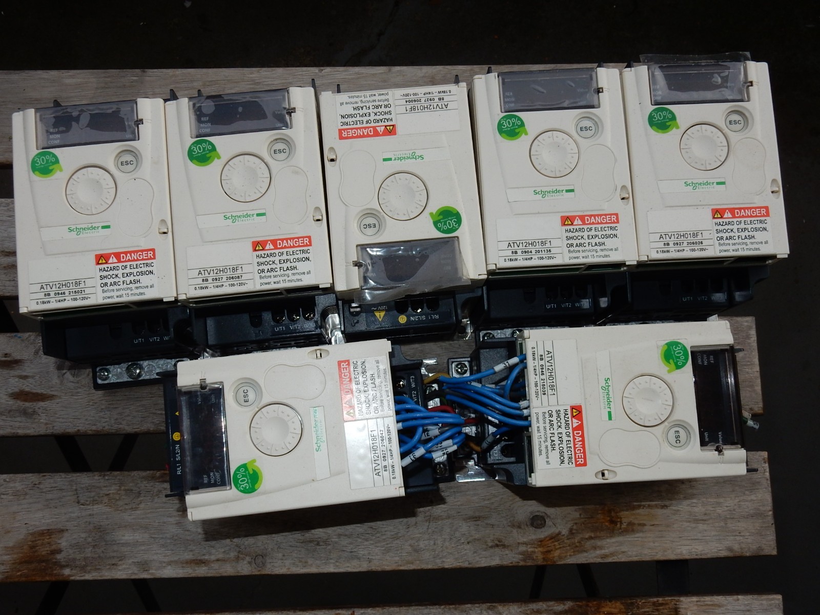 7x SCHNEIDER ELECTRIC ALTIVAR ATV12H018F1 VARIALE SPEED DRIVE. 5 New