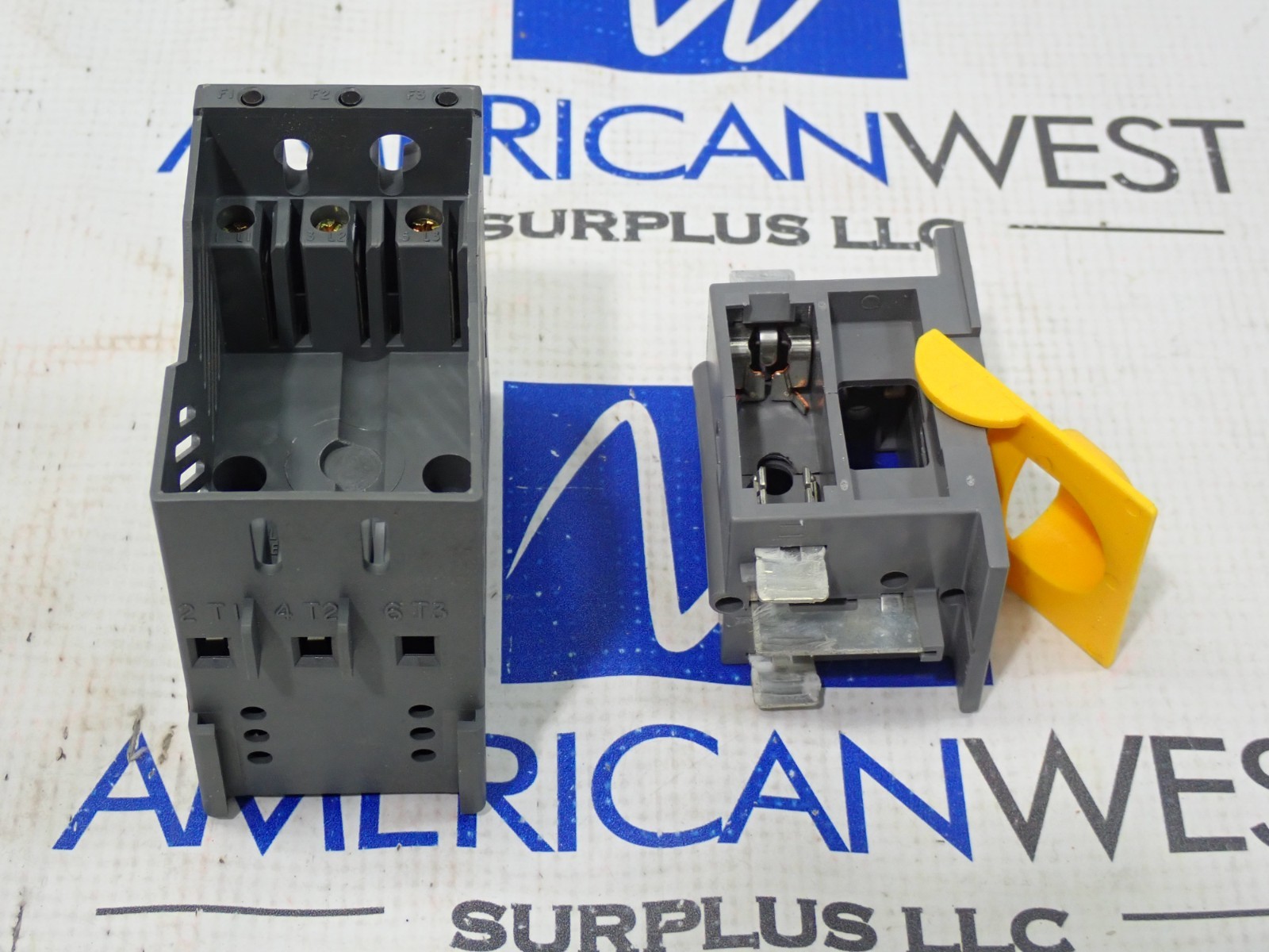 Bussman OPTIMA OPM-1038R Overcurrent Protection Module Fuse Block New