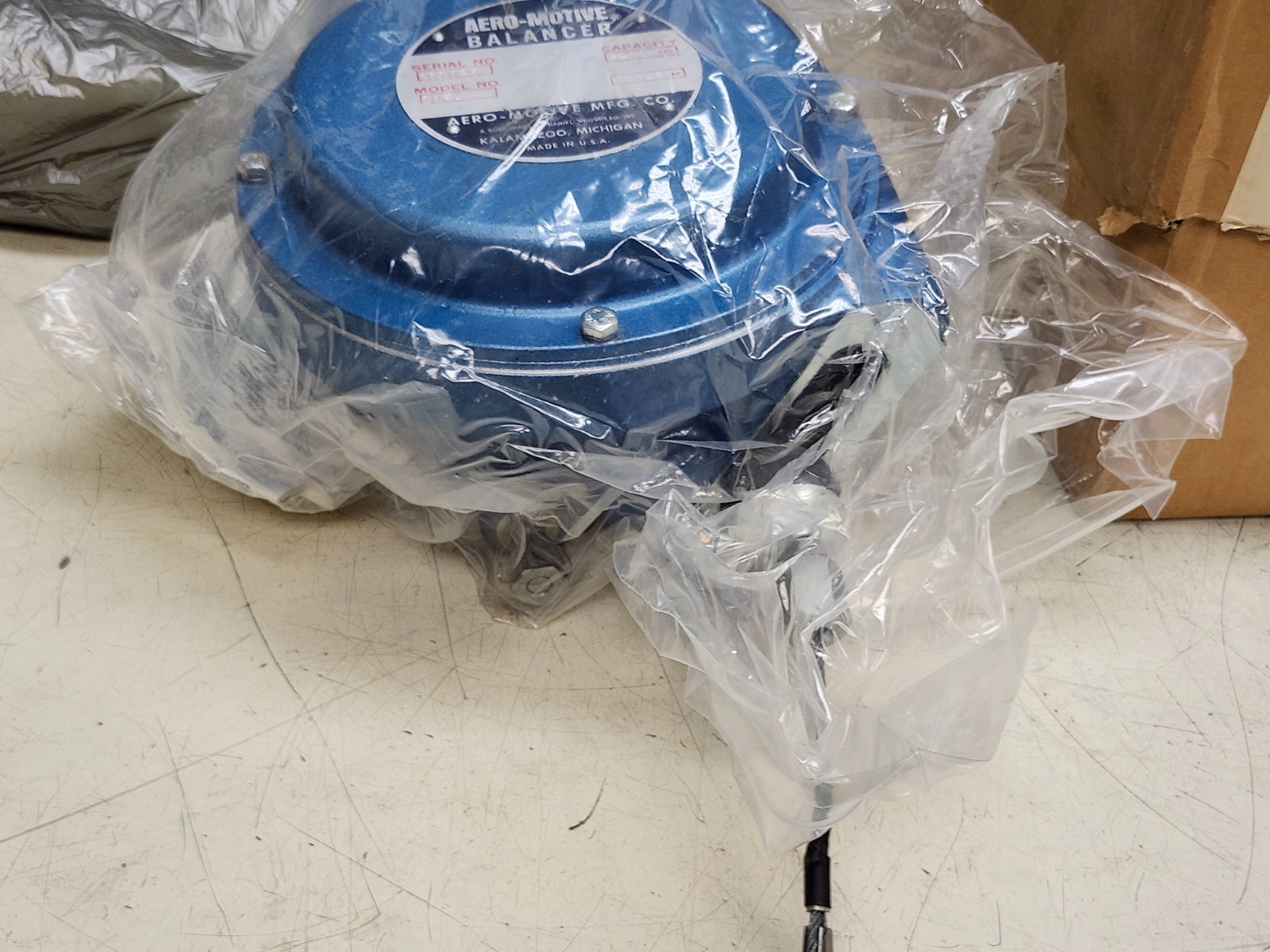 NEW Aero-Motive Tool Balancer 2.3-5KG 5-12LBS P/N: 10EA FREE SHIPPING