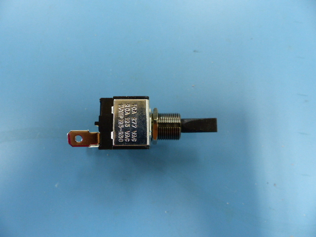 CARLING 3-79054MM Qty of 5 per Lot SPDT (ON)-OFF-(ON) .250 QC TERM TOGGLE SWITV