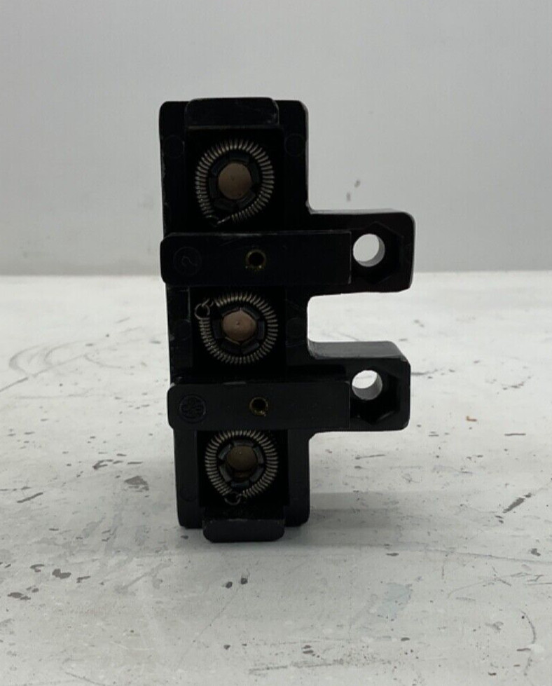 NEW G.E. TE13PD1 PLUG-IN MOUNTING BASE ASSEMBLY 150 A missing breaker side