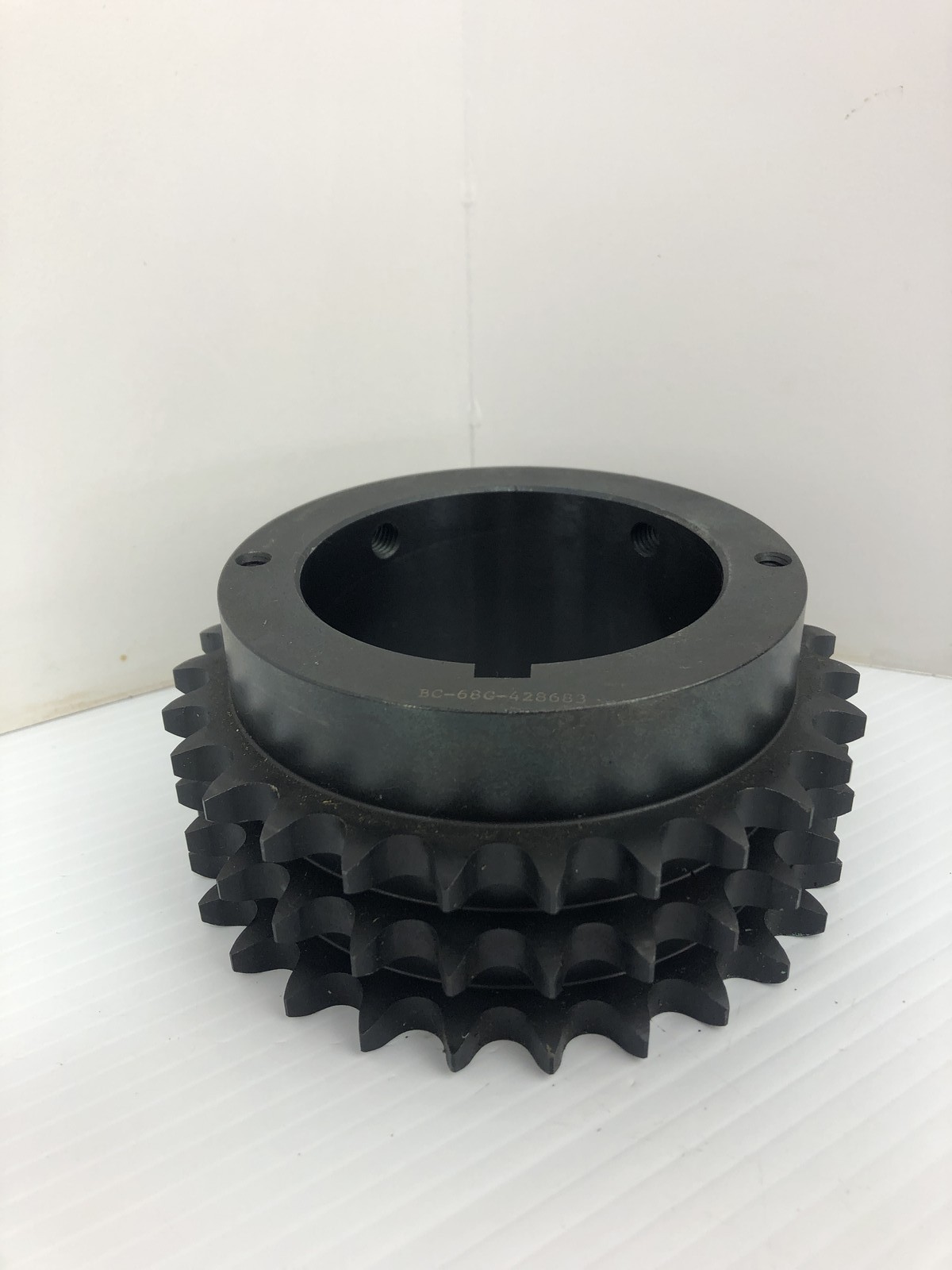 Keyed Sprocket Gear BC-68G-428683 27 Teeth 3 Rows O.D: 4.600″ I.D: 3.350″
