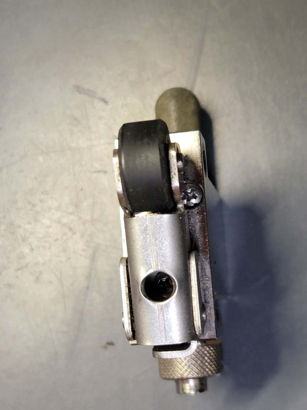 MULTIVAC 80255211221 LIMIT SWITCH, 8 BAR MAX, 3/2 VALVE NOS SPAREFREE SHIP