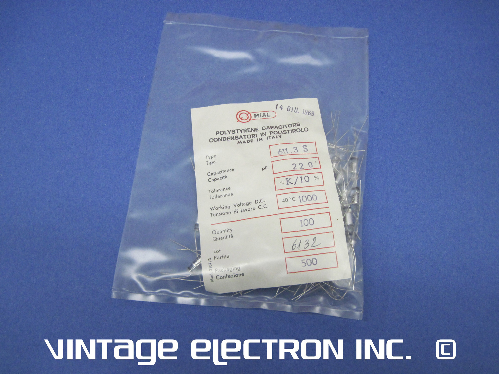 (100) MIAL Axial Lead Polystyrene Capacitors: 220pF 10% 1000V (Italy) FREE SHIP