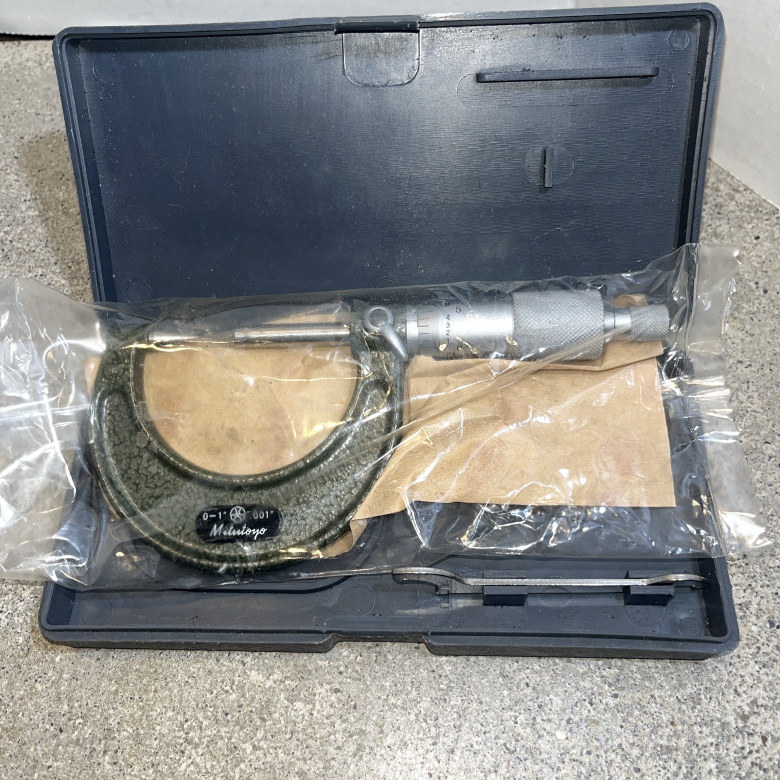 Mitutoyo 112-225 | 0 – 1″ X .001″ Point Micrometer