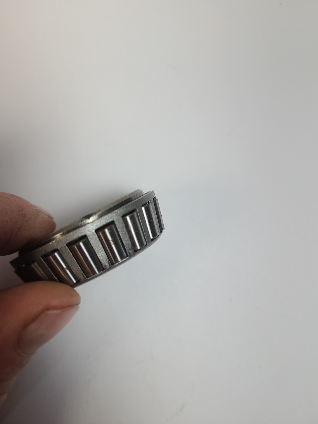 L44643 Tapered Roller Bearing Single Cone 1″ Bore 0.58″ Width