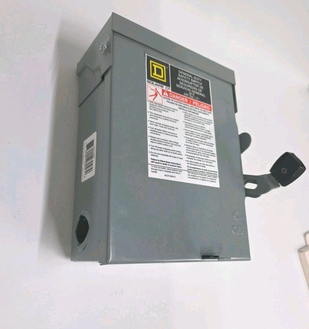 Square D Electrical Breaker Box D221NRB Series E3 General Duty Safety Switch 30A