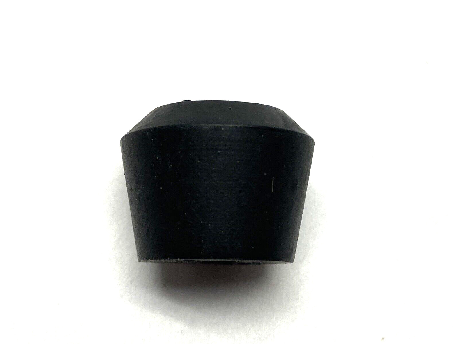 Remke SRB-104 Single Hole Round Cable Neoprene Bushing LOT OF 15