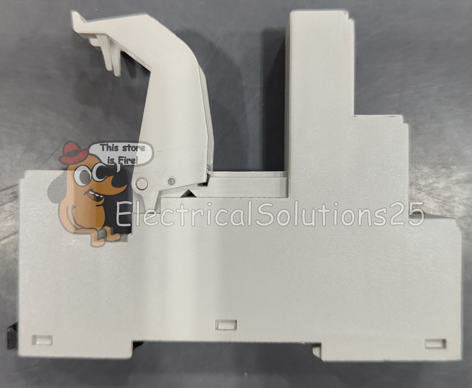 New Allen-Bradley 700-HN221 relay socket for 700-HK 1-pole relays – Free Ship