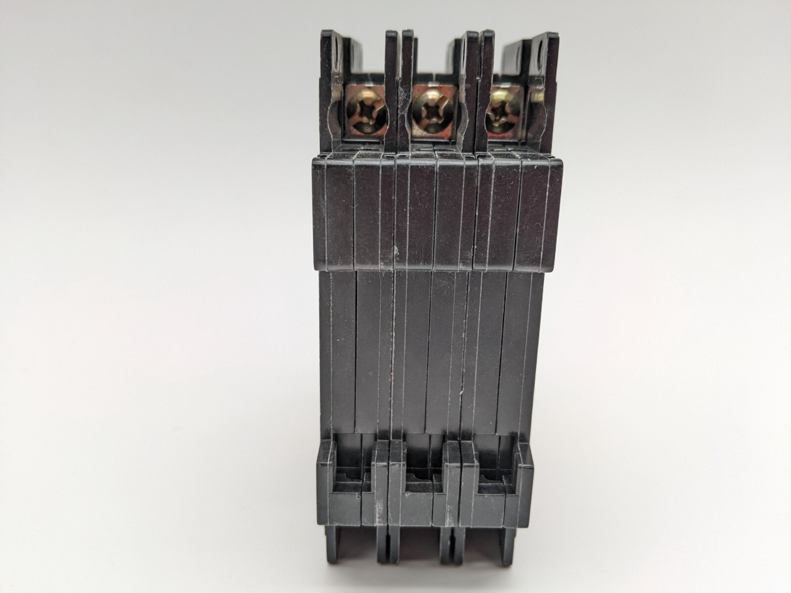 Cutler Hammer QCF3030HT Circuit Breaker 30 Amp 3 Pole 240 VAC DIN Rail Mount NOS