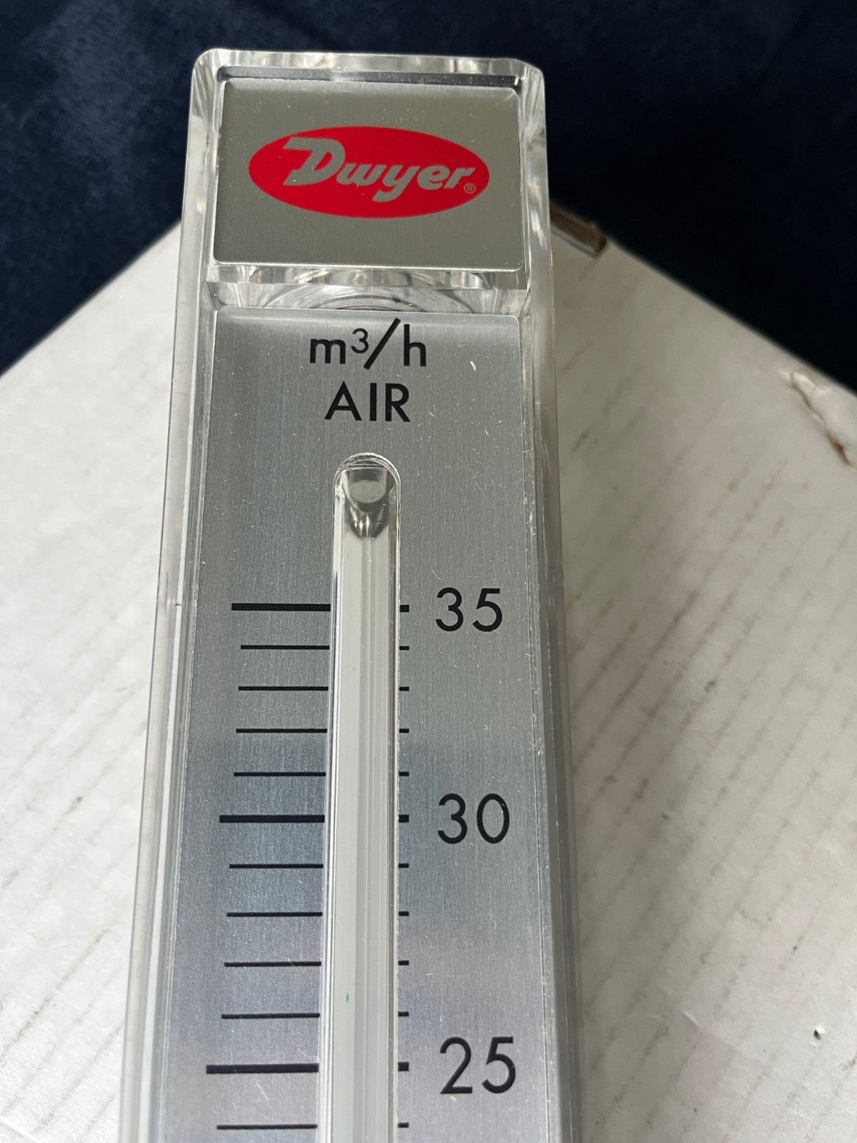 Dwyer Series RMC Rate-Master Flow Meter (174171-00, 0-35 m3/h Air Flow Gage)