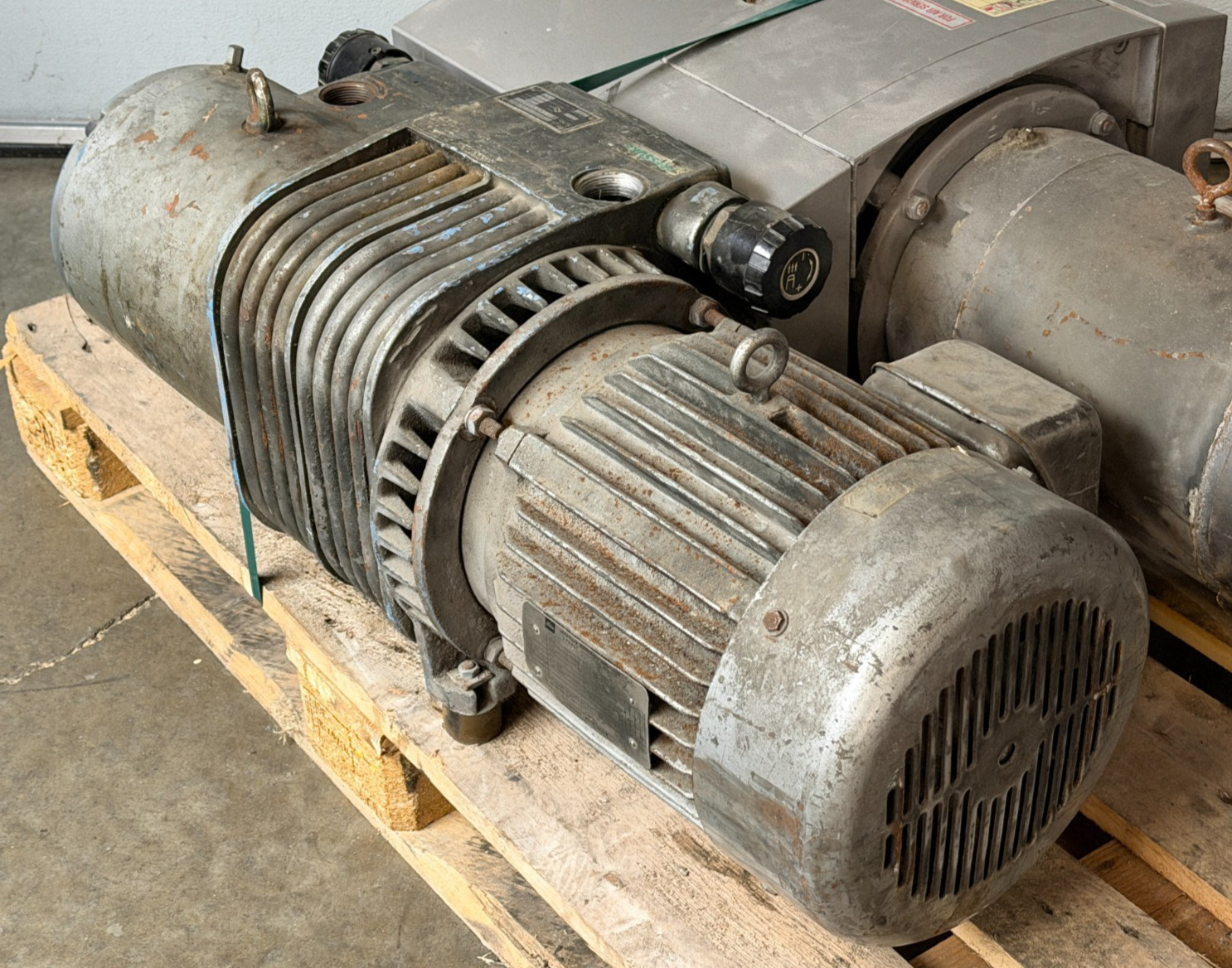 Becker DVT 2.100 Vacuum Pump 1700 RPM 70.6 CFM 8.5 PSI