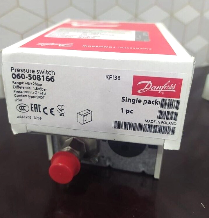 1PC- Danfoss 060-508166 Pressure switch, KPI38, IP30,1/4- brand New