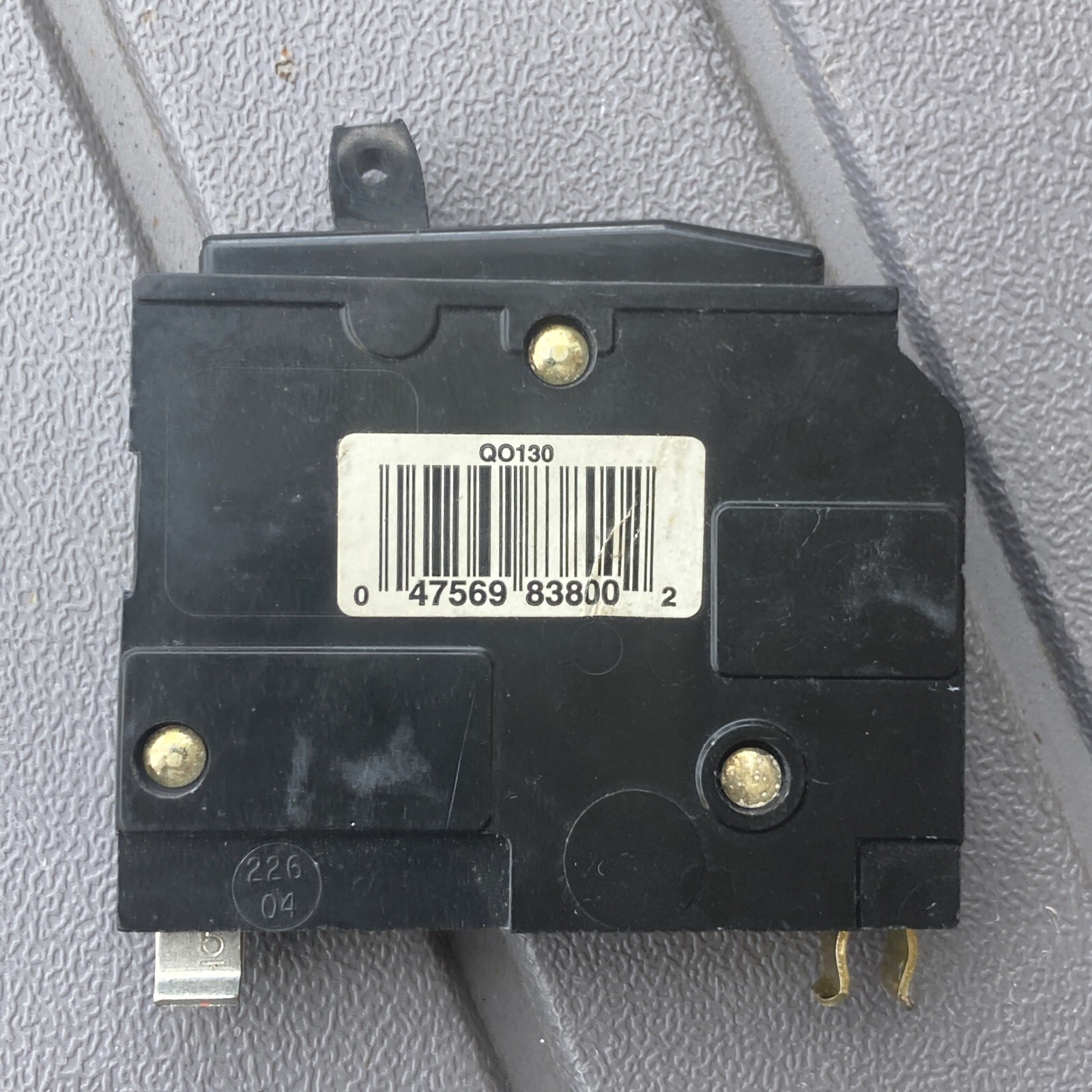 Square D QO130 30 Amp 1 Pole 120/240V Circuit Breaker Type QO Yellow D