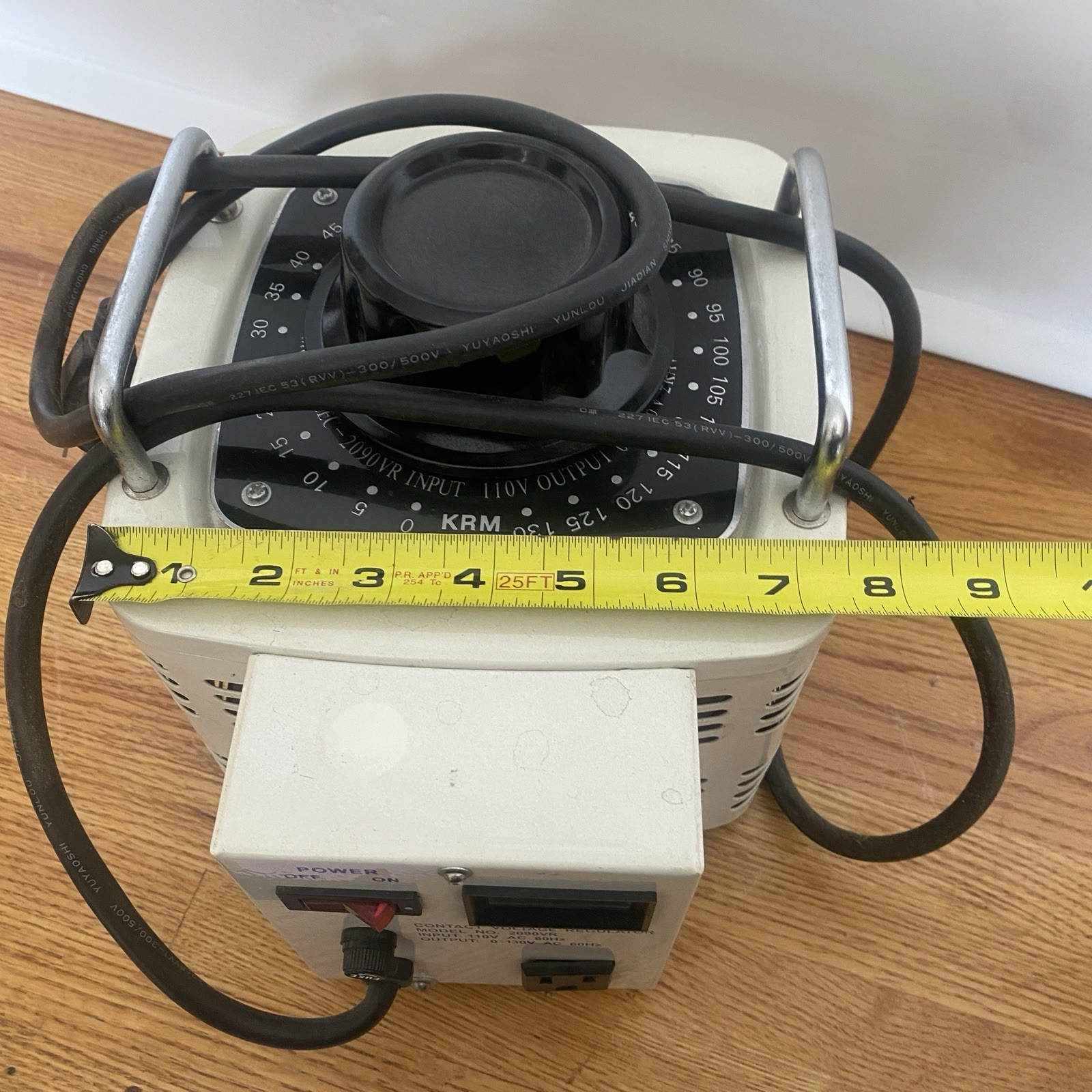 KRM 2090VR AEEC-2090VR 110V Input 0-130V Output Contact Voltage Regulator 20amp