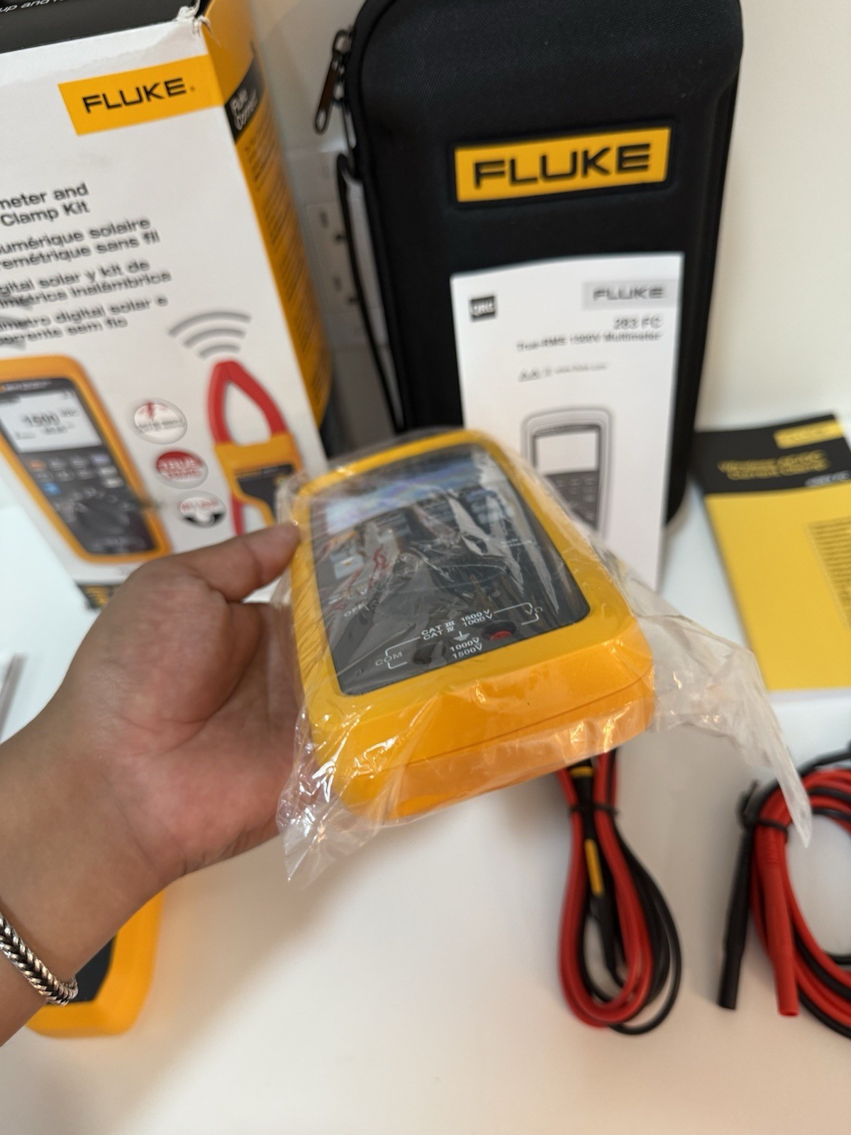 FLUKE 283 FC/PV SOLAR DIGITAL MULTIMETER & WIRELESS CURRENT CLAMP MFD-2025