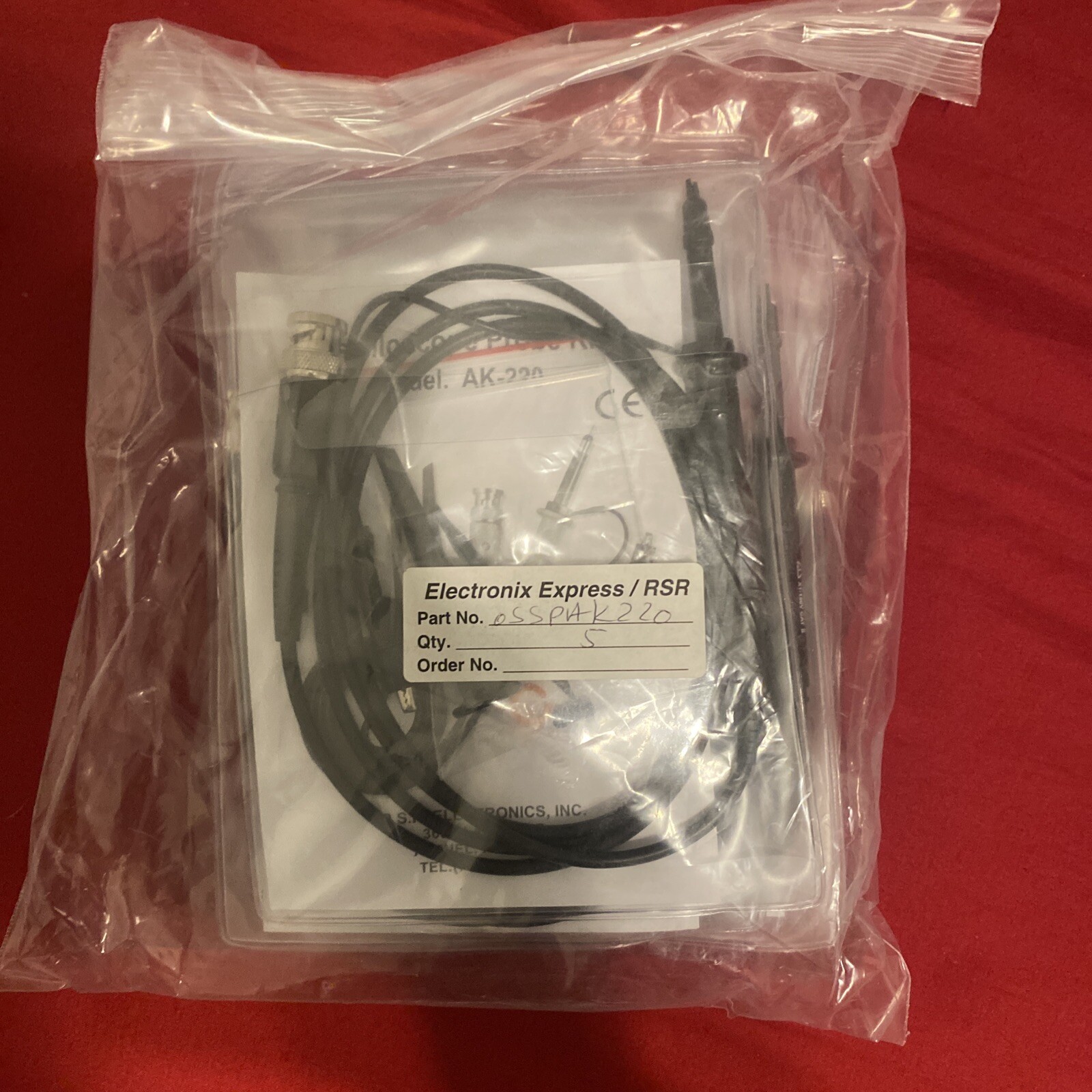 Electronix Express Oscilloscope Probe Kit Model AK-220