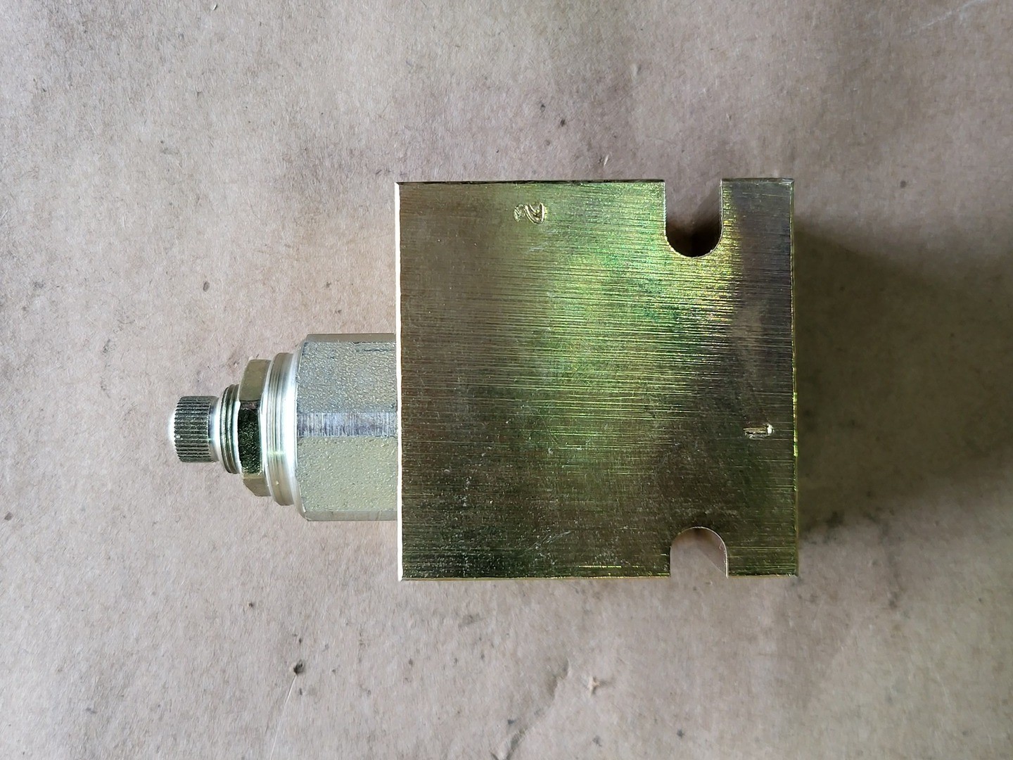SURPLUS NEW PARKER B10-2-8T Valve Body – Parts & Components