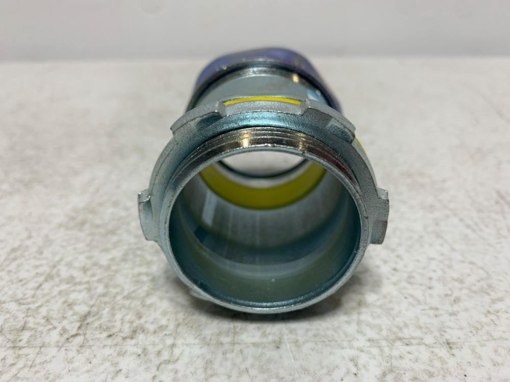 Halex 62512 Connector 1-1/4″ Compression Raintight EMT