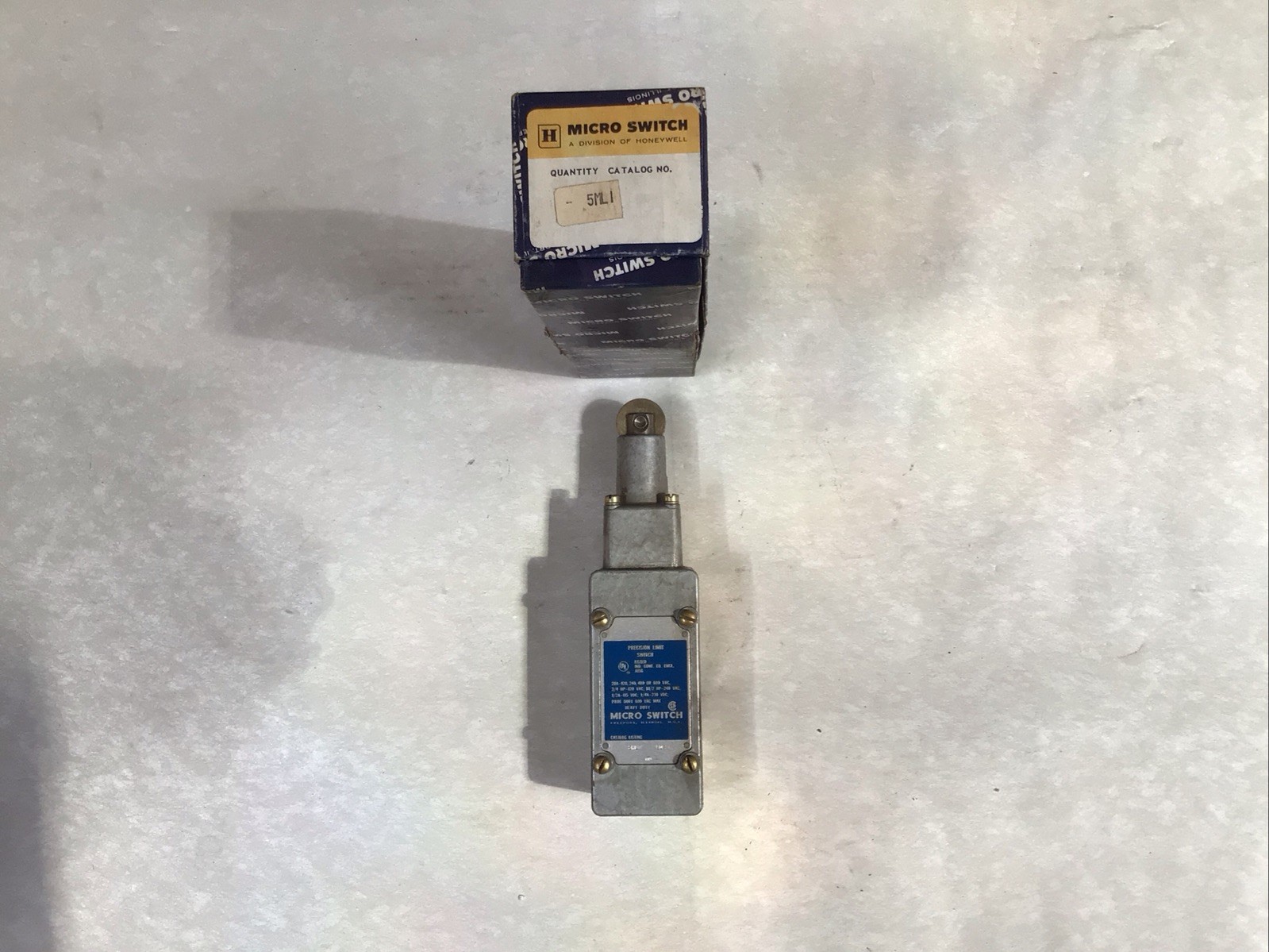 MicroSwitch – 5ML1, Precision Limit Switch, (J14)