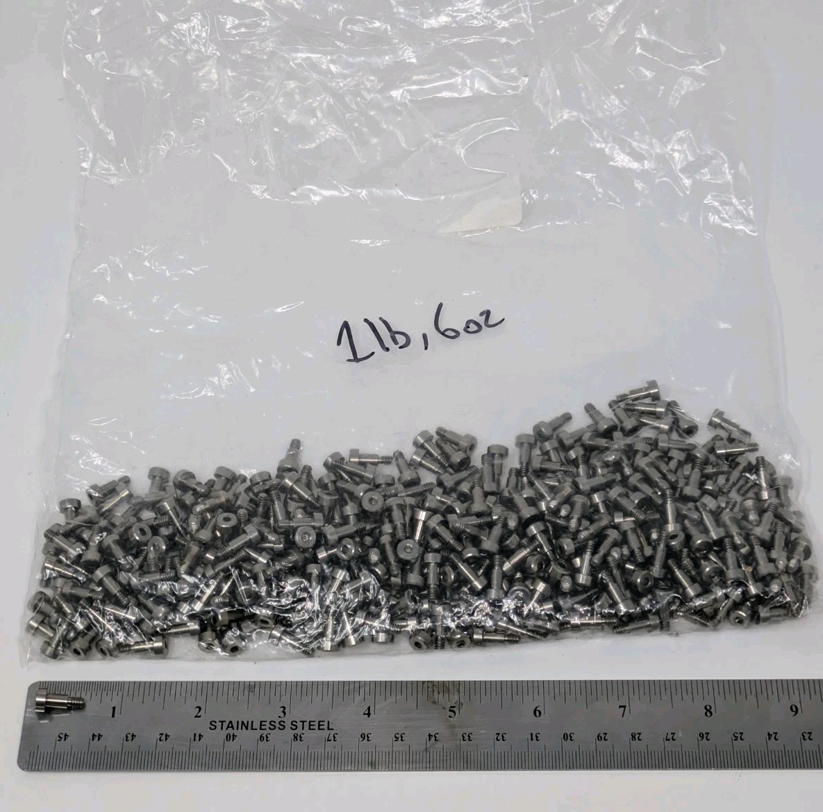 28lb Lot Assorted Machine Screws Industrial – Sizes / Weights as shown