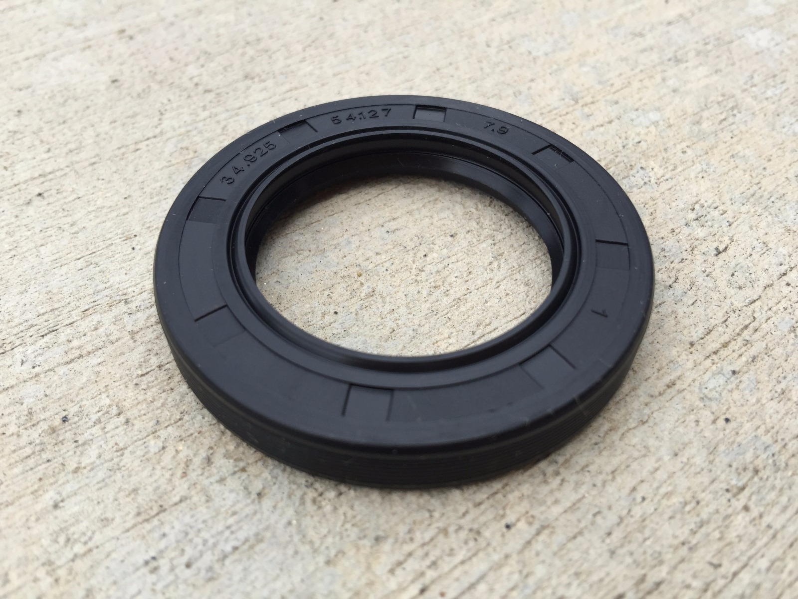40HP Rotary Cutter Gearbox Input Oil Seal, Land Pride part 060060, 05-002