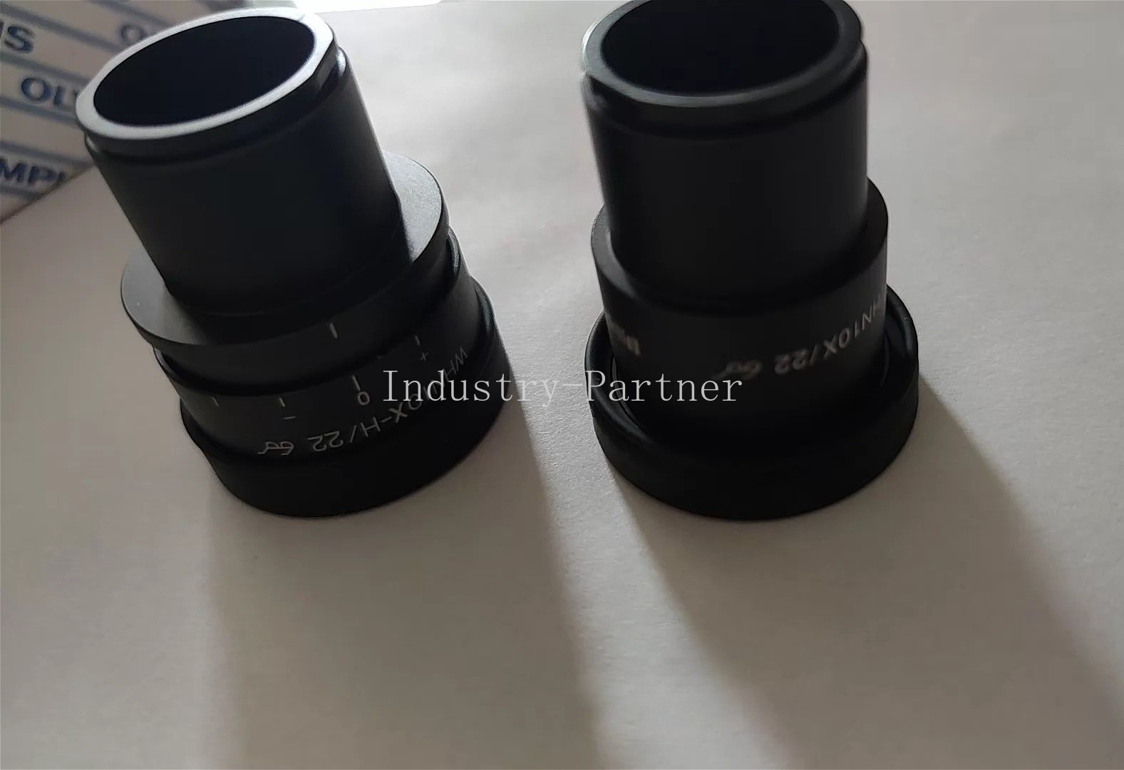 (1 Pair) Olympus WHN10X-H/22 WHN10X/22 Focusing Microscope Eyepieces.