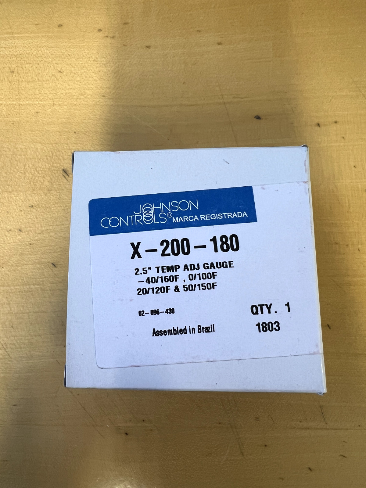 Johnson Controls X-200-180 Temp Adj Gauge 2.5″ 40/160F, 0/100F, 20/120F, 50/150F