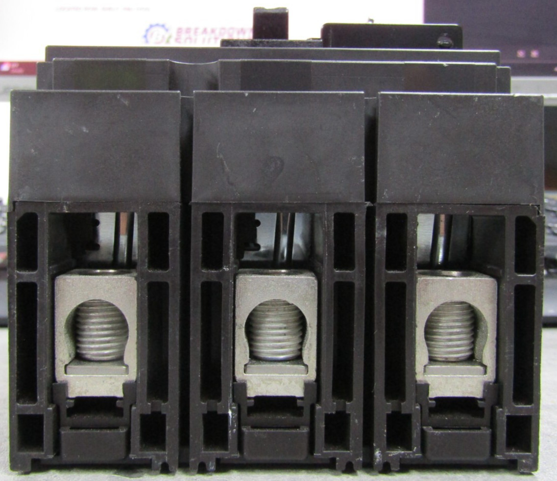 😏 SQUARE D 15 AMP POWERPACT CIRCUIT BREAKER 3 POLE 600 VAC HDL36015
