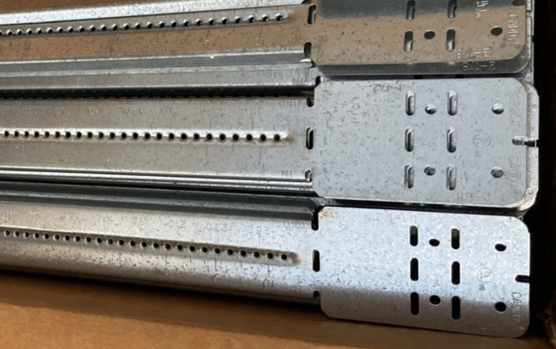 QTY 50 – Nvent CADDY SBG24a – Stud Spacing Screw Gun Bracket – FIXED 24″