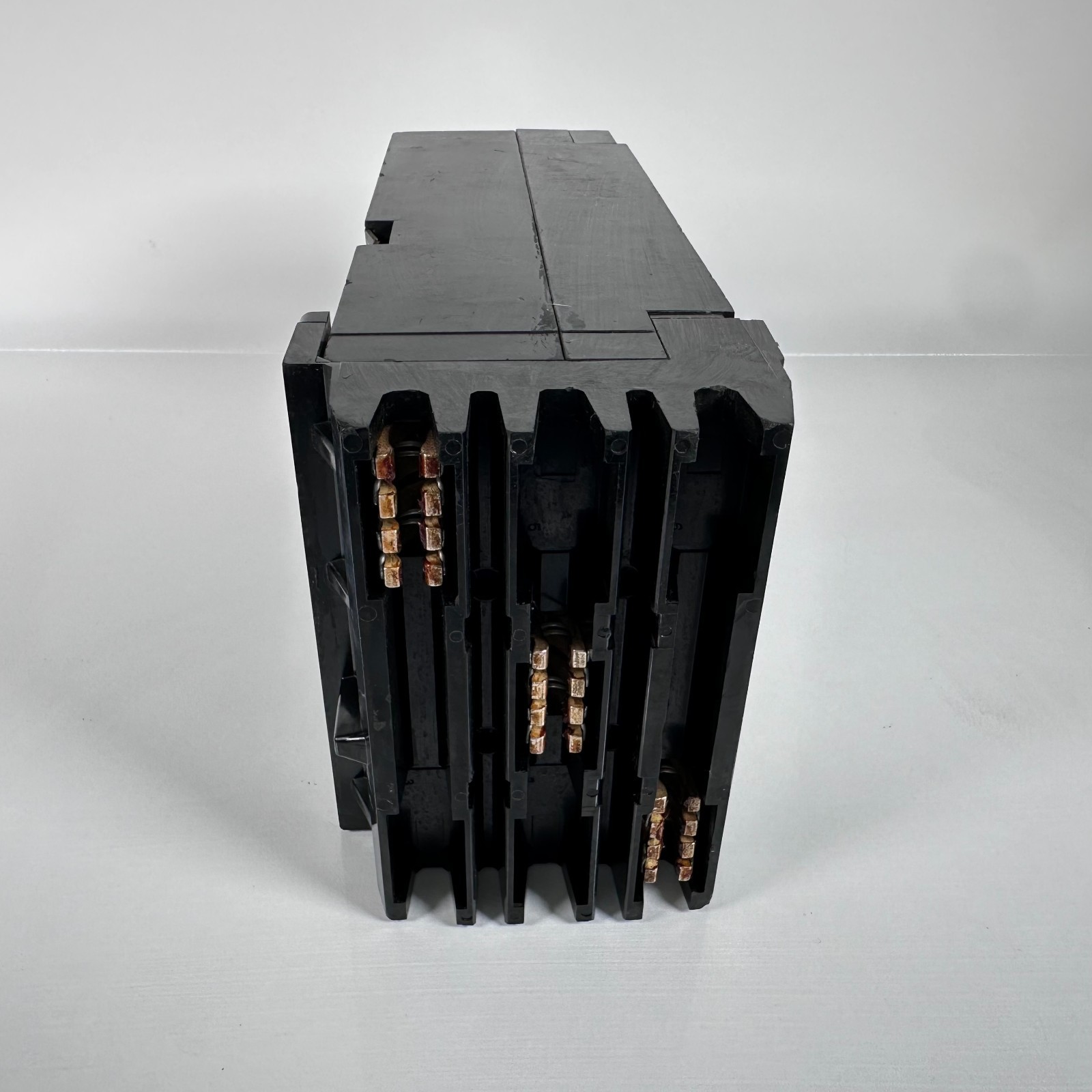 SQUARE D Q432400 400A 3-POLE 240V 25KA Thermal Magnetic Circuit Breaker
