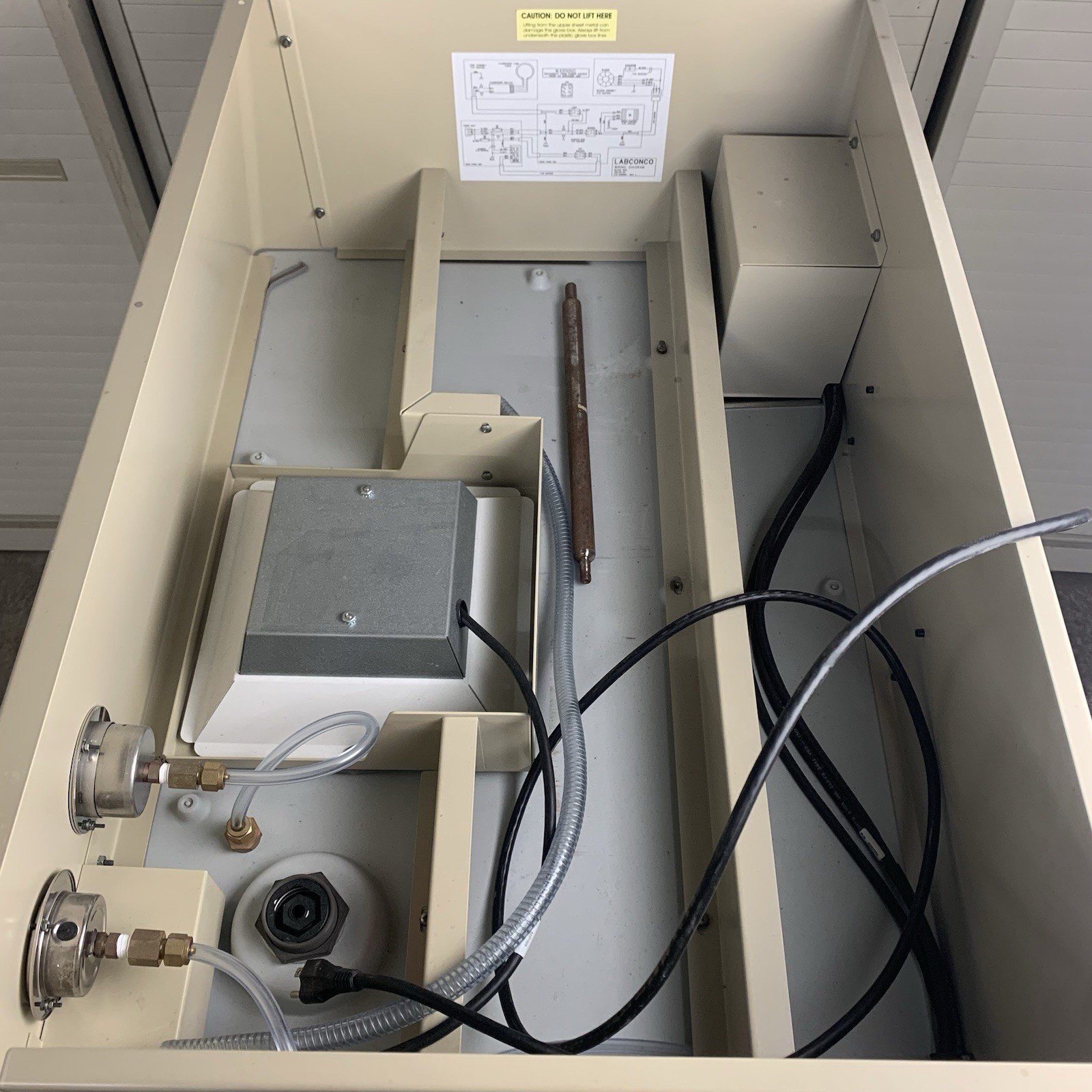 Labconco Controlled Atmosphere Glove Box 5220100 No Controller Broken Gloves