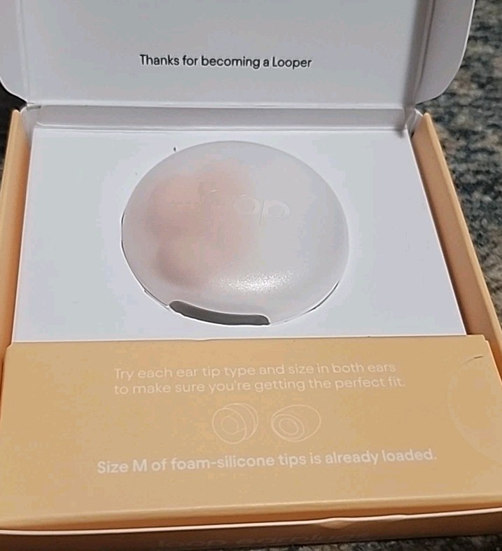 Loop Dream – Silicone/Memory Foam Earplugs for Sleep Comfort – 21dB- Peach
