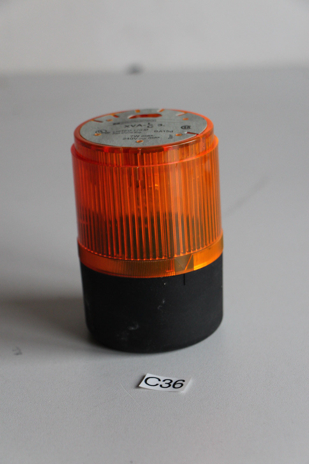 Telemecanique XVA-LC3 Signal Lamp, Amber Yellow (C36-R34)
