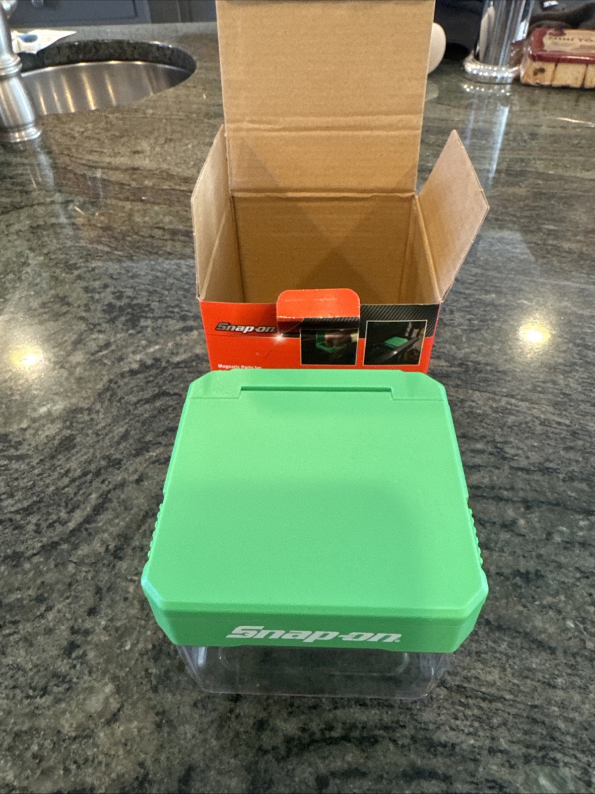 Snap On magnate magnetic parts jar 4x4x3 new in box green