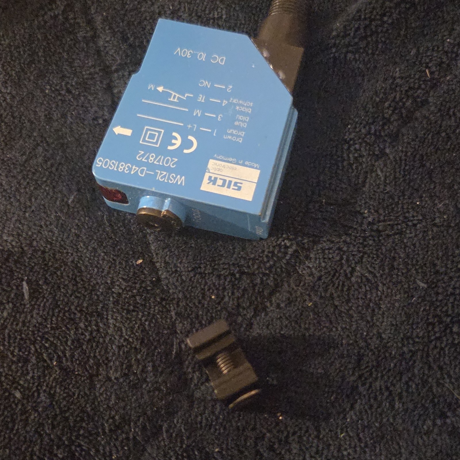 SICK WS12L-D4381S05 Photoelectric Laser Sensor 10-30V DC Digital SPST