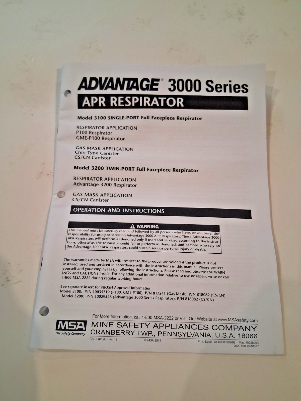 ADVANTAGE Large 3000 Model 3200 TWIN-PORT Full Face Respirator